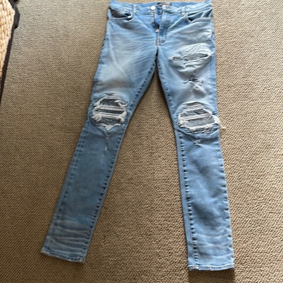 Men’s Amiri jeans size 34 new without tags never worn.Given to us as a gift